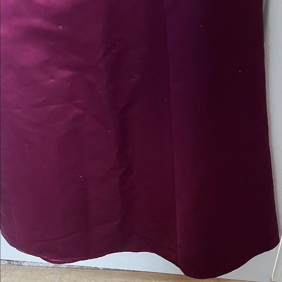 Elegant cranberry glitter long dress! - Picture 7 of 7